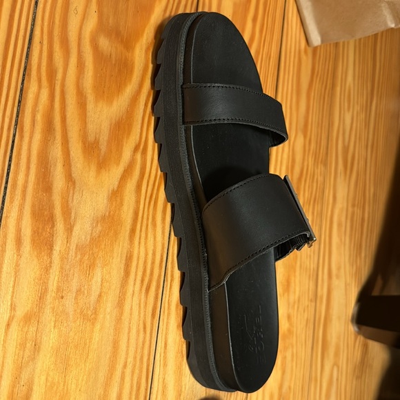 Sorel slide sandal Black with buckle - Picture 6 of 9
